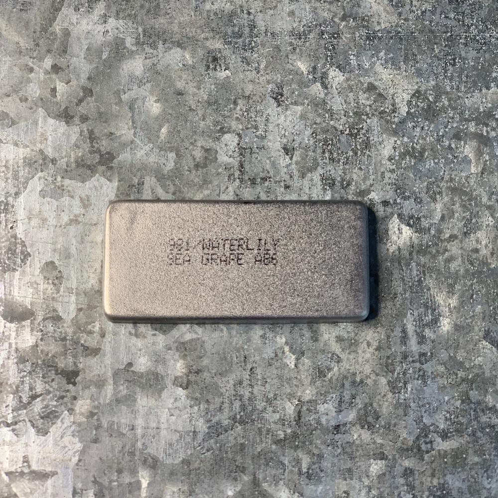 AVEDA_WATERLILY/SEA GRAPE_DUO EYE SHADOW - Picture 7 of 7